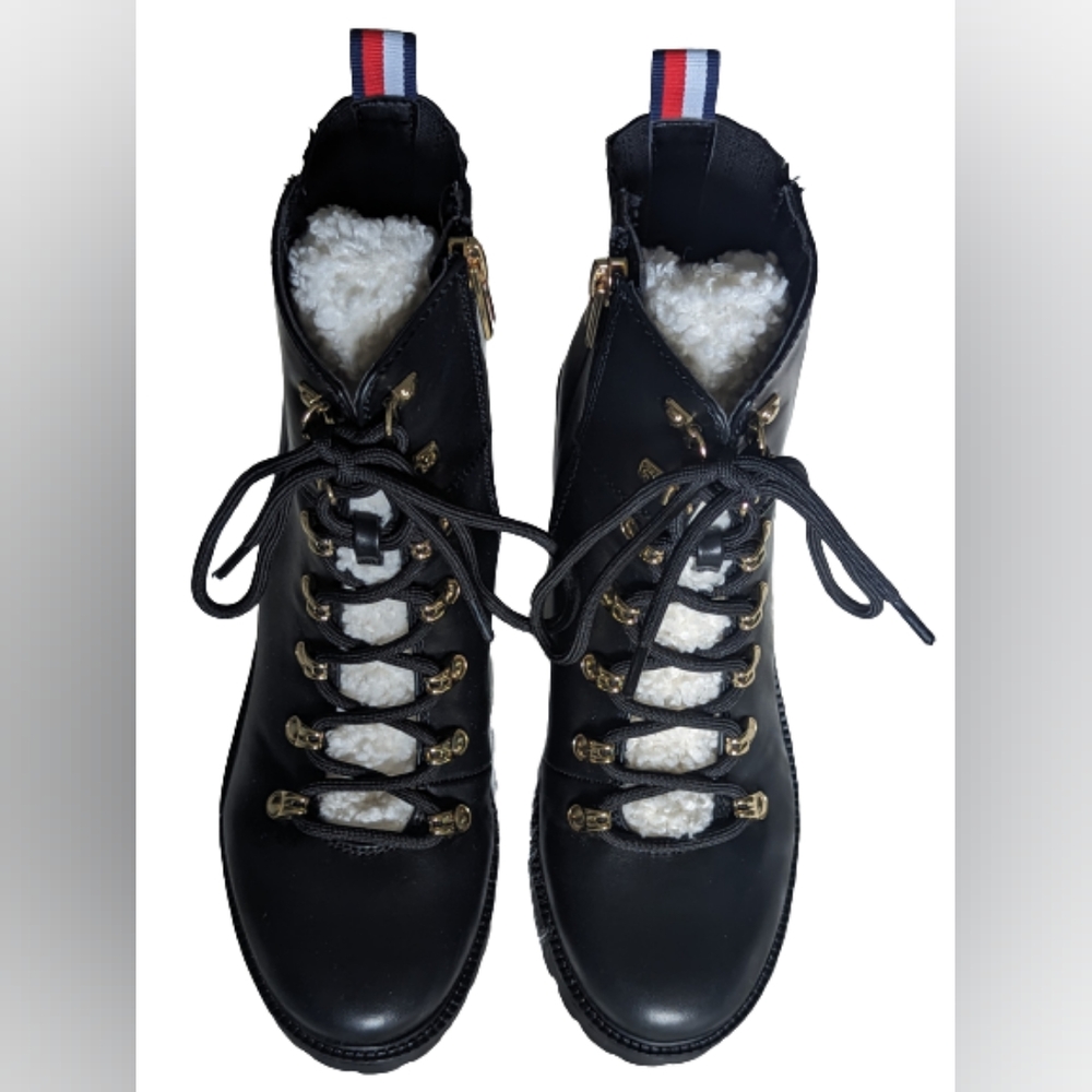 NIB black leather Tommy Hilfiger Lamere 2 lace up sherpa tongue ankle boots